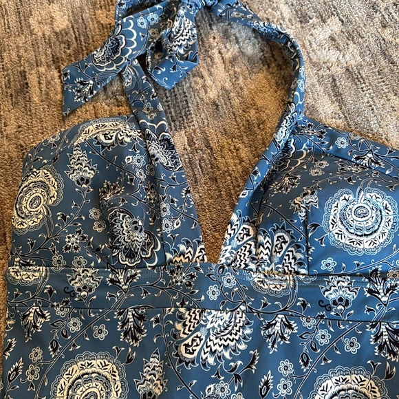 Boden women’s Blue Floral Swimsuit - size 6L - halter - padded bra - Picture 2 of 6
